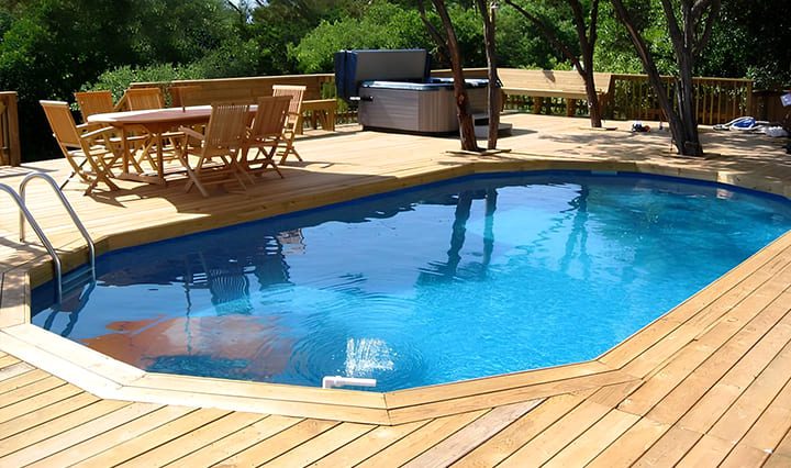 Verkleidung eines Frame-Pools